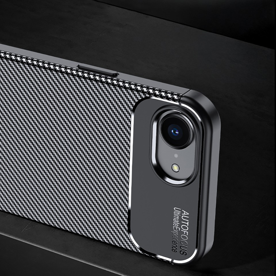 Maska/Futrola Defender Carbon za iPhone 16e/17e 6.1 crna - Image 3